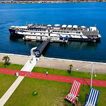 ホテル Costa Do Sal Boat Lounge Ílhavo