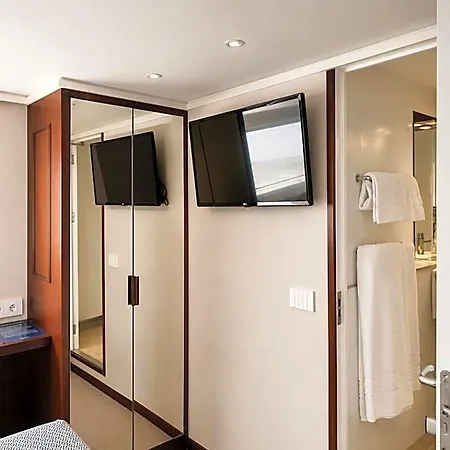 ホテル Costa Do Sal Boat Lounge 4*